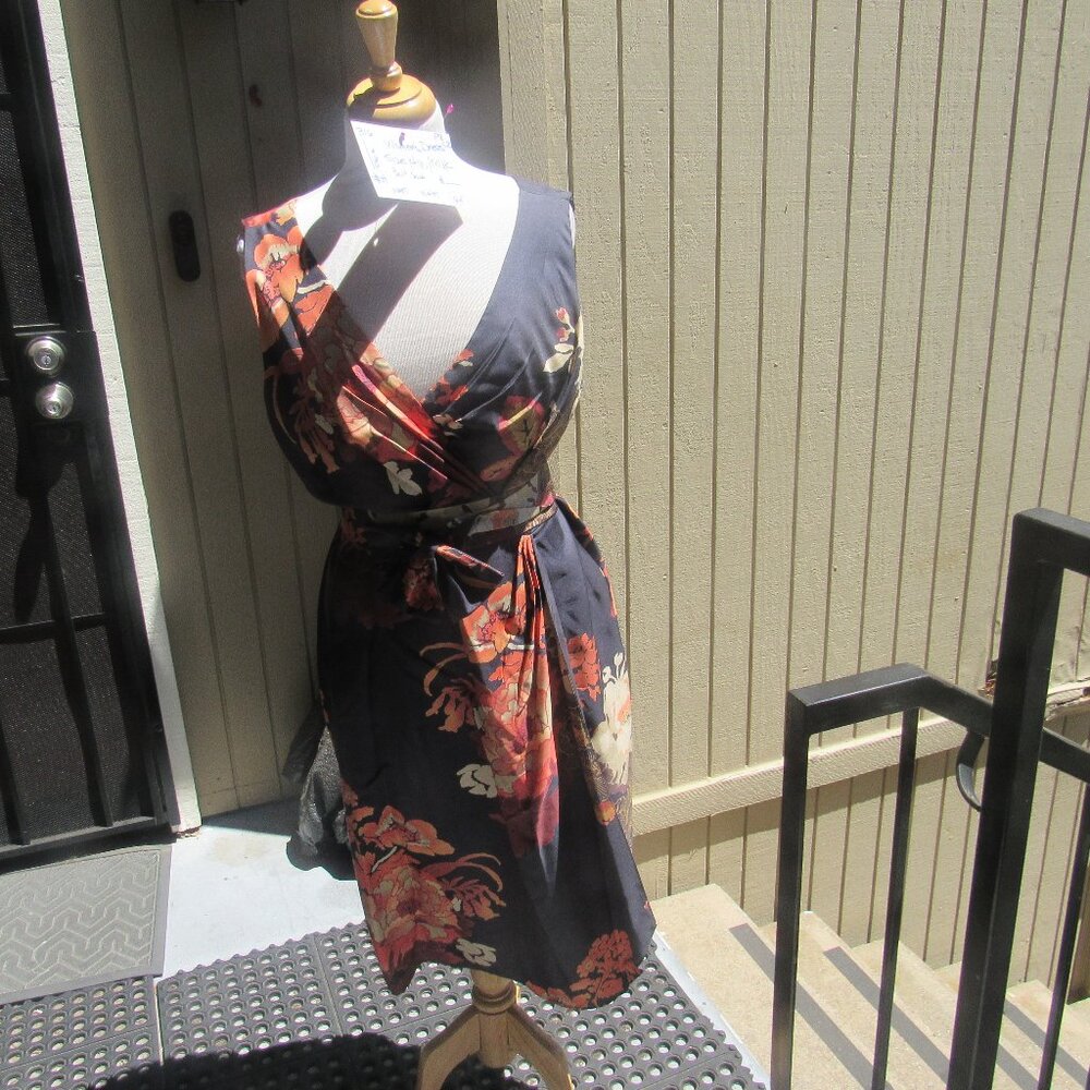 #316  NEW WOMEN'S 100% SILK ASIAN STYLE DRESS BY PHASE EIGHT  (SIZE 14US / 18UK)